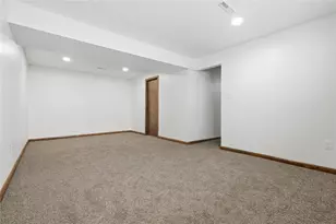 310 Bow St, Canonsburg, PA 15317 - Photo 29