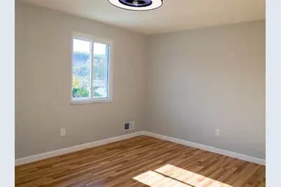 526 Magazine, Carnegie, PA 15106 - Photo 17