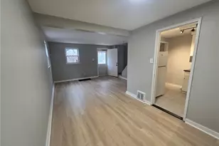 50 Wenzell Pl, Beechview, PA 15216 - Photo 7