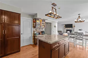 700 Montclair, Allegheny Township, PA 15068 - Photo 9