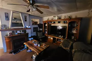 116 Orchard St, Stowe Township, PA 15136 - Photo 5