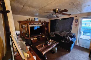 116 Orchard St, Stowe Township, PA 15136 - Photo 3