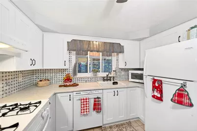 436 Spring Valley Rd, West Mifflin, PA 15122 - Photo 15