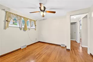 436 Spring Valley Rd, West Mifflin, PA 15122 - Photo 9