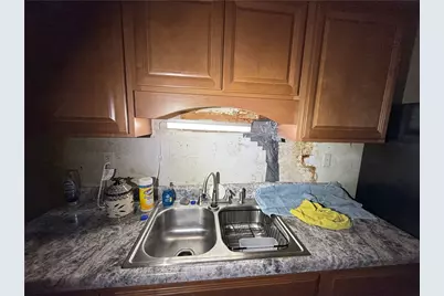 1021 Valonia St, Elliott, PA 15220 - Photo 11