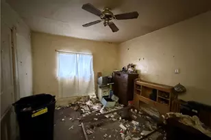 1021 Valonia St, Elliott, PA 15220 - Photo 19