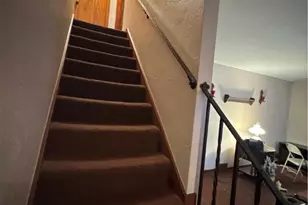 1323 Lincoln Way, White Oak, PA 15131 - Photo 9