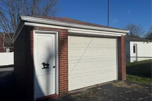 1323 Lincoln Way, White Oak, PA 15131 - Photo 21