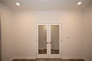 212 Creekside Dr, Oakdale, PA 15071 - Photo 11