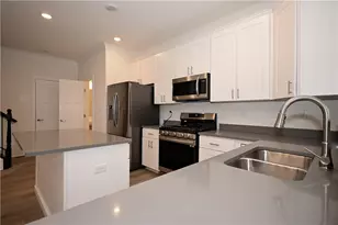 212 Creekside Dr, Oakdale, PA 15071 - Photo 7