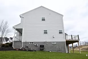 212 Creekside Dr, Oakdale, PA 15071 - Photo 33