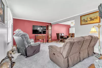 660 Surfside Dr, Pittsburgh, PA 15239 - Photo 9