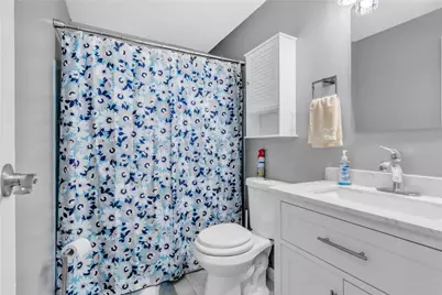 660 Surfside Dr, Pittsburgh, PA 15239 - Photo 5