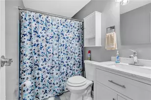 660 Surfside Dr, Pittsburgh, PA 15239 - Photo 5