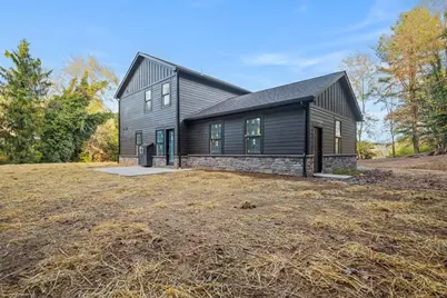 111 Joe Ln, Valencia, PA 16059 - Photo 5