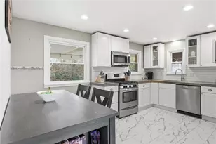 1024 Garden Pl, Pittsburgh, PA 15116 - Photo 11