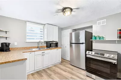 201 Madison Ave, Sewickley Township, PA 15637 - Photo 5