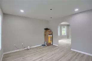 419 Maytide St, Pittsburgh, PA 15227 - Photo 19