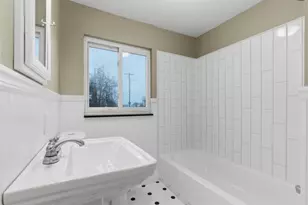 116 Warren Dr, New Kensington, PA 15068 - Photo 17