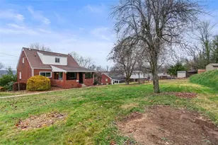 116 Warren Dr, New Kensington, PA 15068 - Photo 25