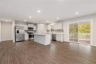 406 Spruce Ln, Chartiers, PA 15342 - Photo 11