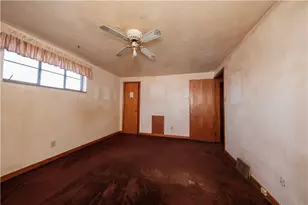 939 Delevan St, Pittsburgh, PA 15217 - Photo 15