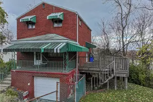 939 Delevan St, Pittsburgh, PA 15217 - Photo 1