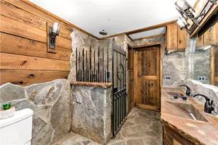 2011 Riverview Dr, Jefferson Hills, PA 15332 - Photo 15