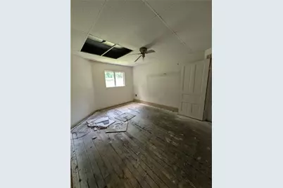 709-711 Fruit Way, McKees Rocks, PA 15136 - Photo 3