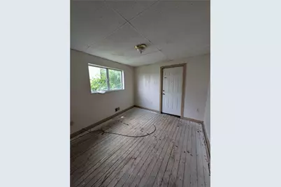 709-711 Fruit Way, McKees Rocks, PA 15136 - Photo 9