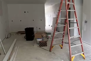 201 Willow Ln, Chippewa Township, PA 15010 - Photo 5