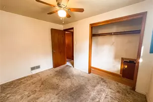 712 Shadyside Dr, West Mifflin, PA 15122 - Photo 13