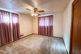 712 Shadyside Dr, West Mifflin, PA 15122 - Photo 11