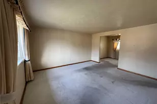 712 Shadyside Dr, West Mifflin, PA 15122 - Photo 3