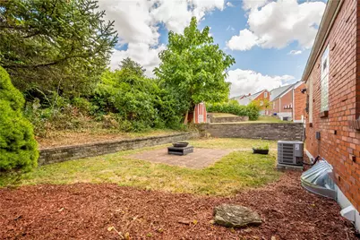 2678 Glenny Ln, West Mifflin, PA 15122 - Photo 33