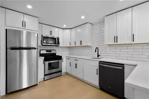 2678 Glenny Ln, West Mifflin, PA 15122 - Photo 11