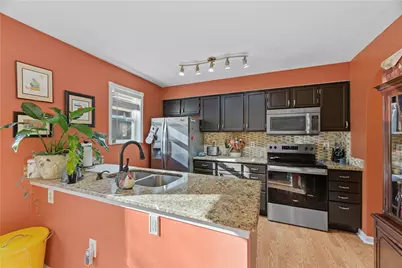 121 Shelbourne Dr, Moon/Crescent Twp, PA 15108 - Photo 9