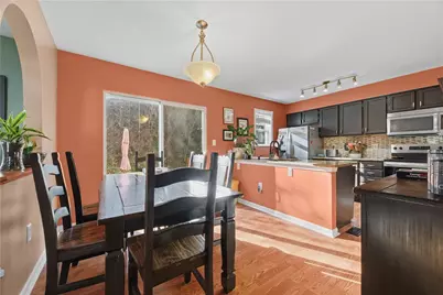 121 Shelbourne Dr, Moon/Crescent Twp, PA 15108 - Photo 7