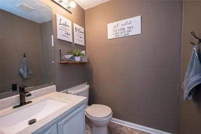 204 Clearbrook Ct, Cranberry Township, PA 16066 - Photo 5