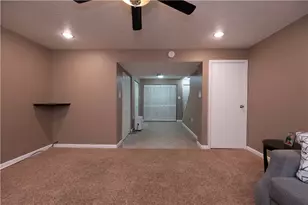 204 Clearbrook Ct, Cranberry Township, PA 16066 - Photo 15