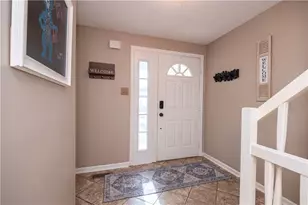 204 Clearbrook Ct, Cranberry Township, PA 16066 - Photo 3