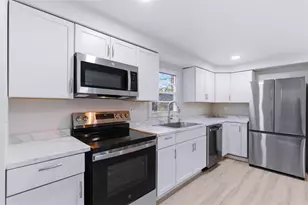 176 Colonial Village Dr, Pittsburgh, PA 15235 - Photo 17