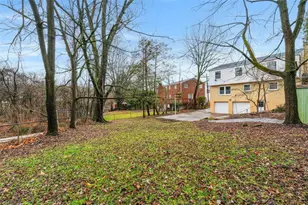 176 Colonial Village Dr, Pittsburgh, PA 15235 - Photo 3