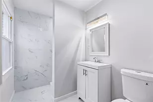 176 Colonial Village Dr, Pittsburgh, PA 15235 - Photo 9