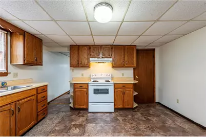 211 Twin Circles, Mount Pleasant Township, PA 15666 - Photo 9