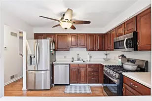 2657 Hunters Point Dr, Pittsburgh, PA 15090 - Photo 13