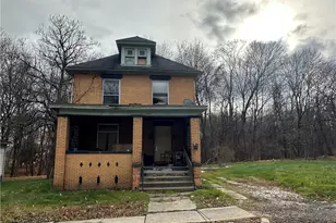 1013 W Washington St, New Castle, PA 16101 - Photo 1