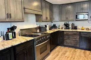 219 Wren Dr, Hempfield Township, PA 15601 - Photo 9