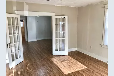 715 Scott Ave, Jeannette, PA 15644 - Photo 9