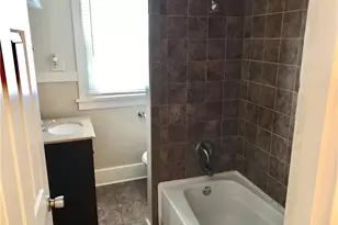 715 Scott Ave, Jeannette, PA 15644 - Photo 13